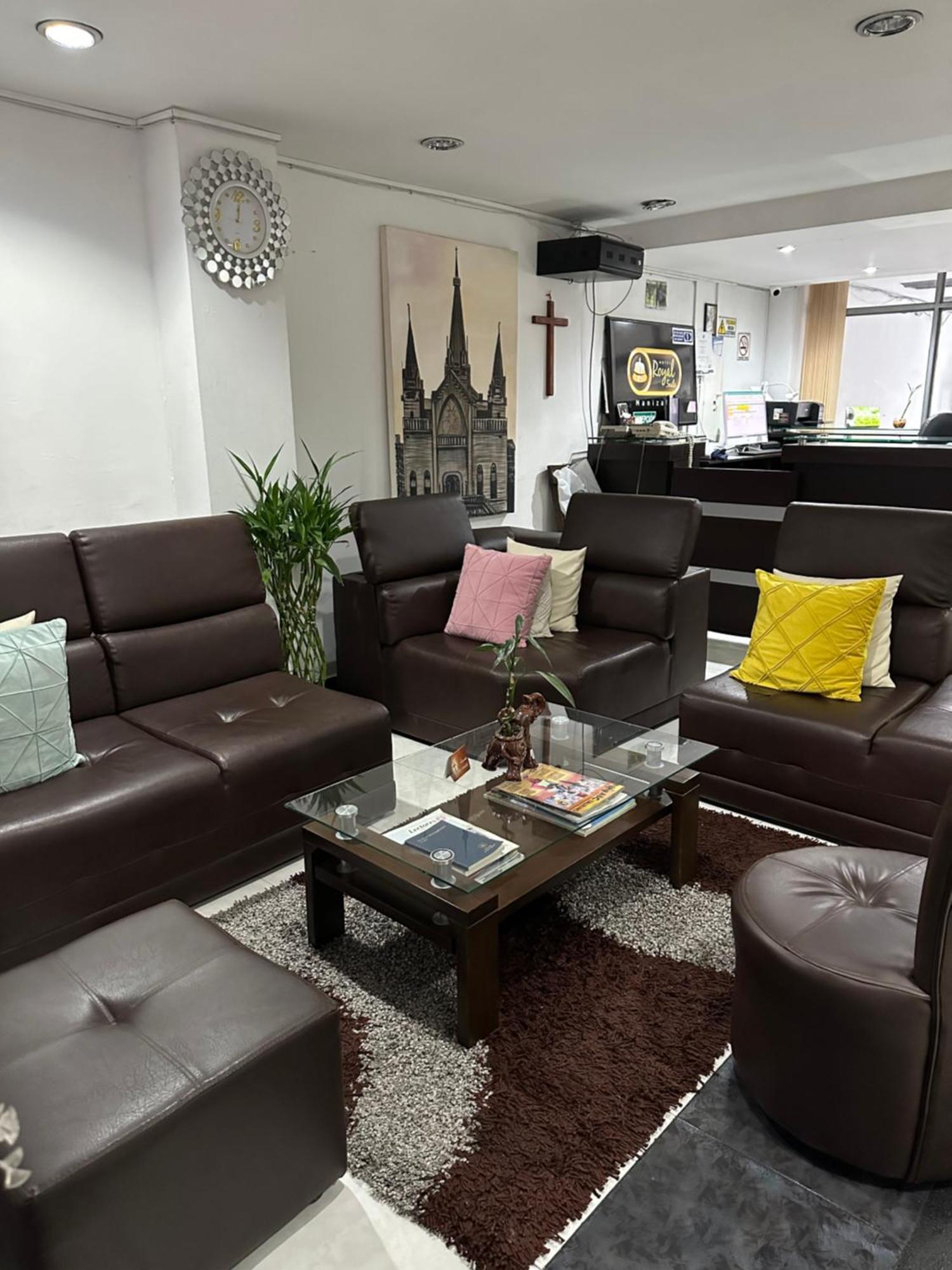Hotel Royal Suite Manizales Bagian luar foto