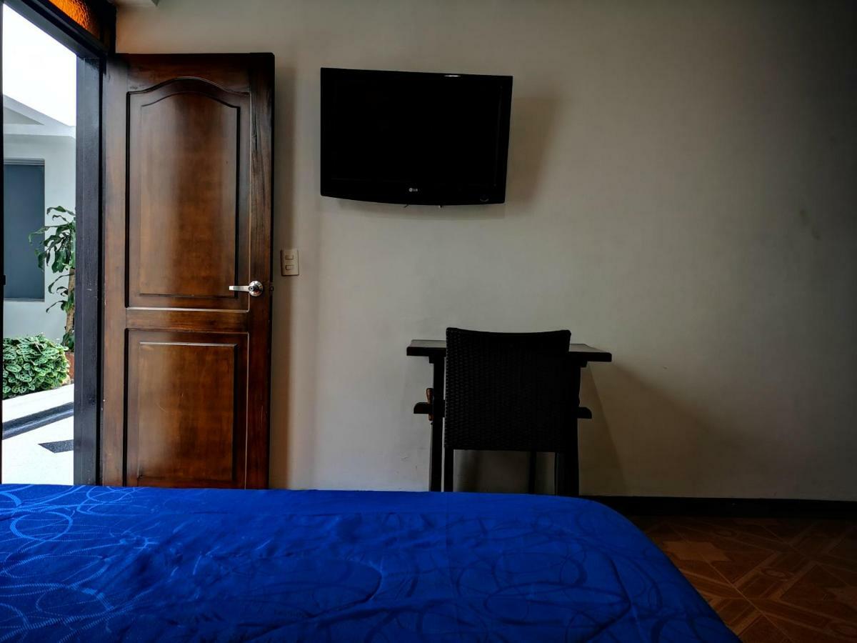 Hotel Royal Suite Manizales Bagian luar foto